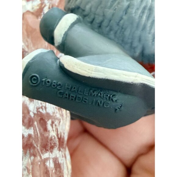 Hallmark Frosty Friends 1982 Ornament #3 Eskimo & Husky on Icicle Boxed - Picture 7 of 16